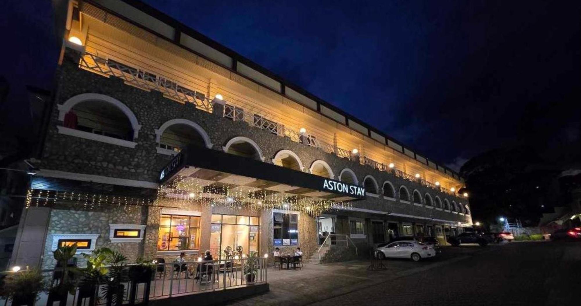 Aston Stay And Villas Mabalacat Exterior foto